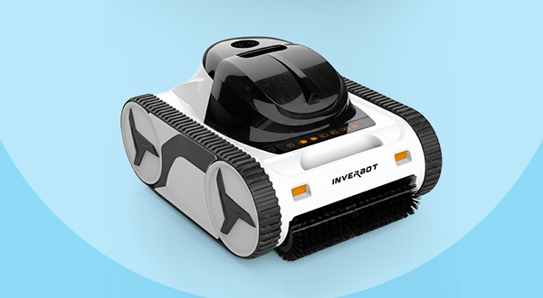 Cordless pool vacuum cleaners